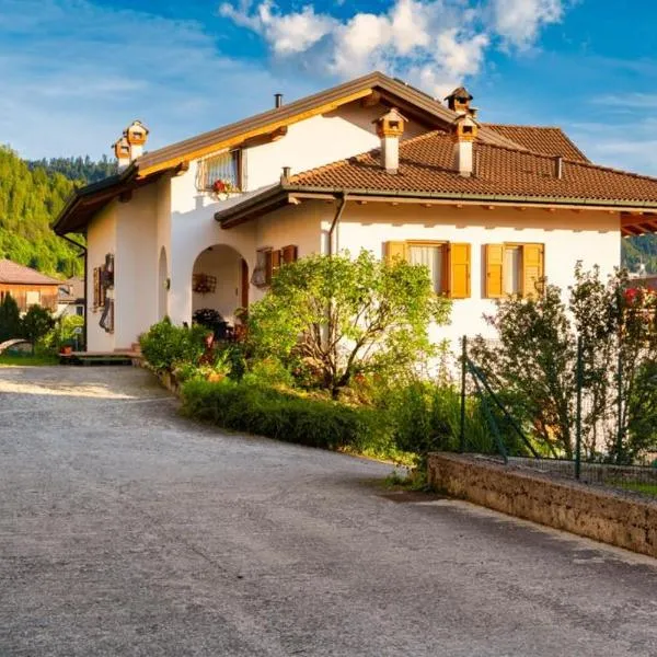 Appartamento moderno vista montagna, hotel a Castello Tesino