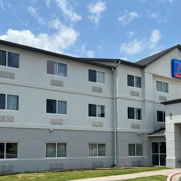 Studio 6 Oklahoma City, OK South, hotel v destinaci Oklahoma City