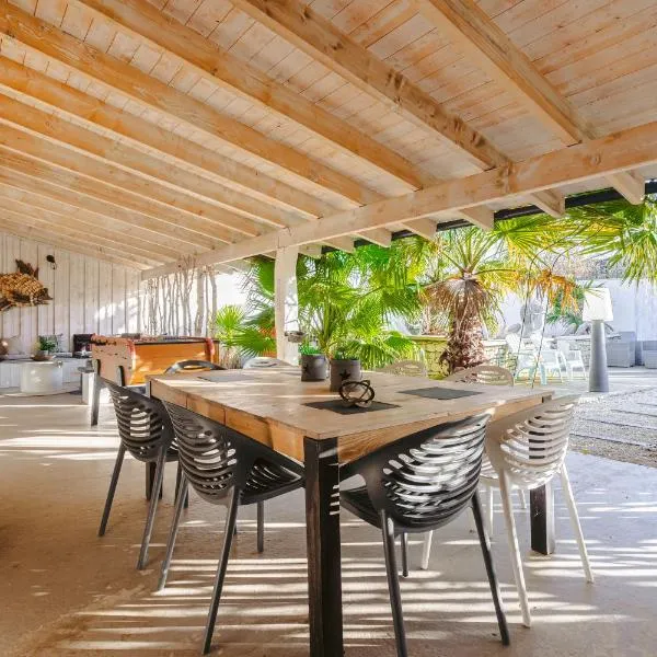 Villa la forge expérience bien-être, hotel in Nuaillé-dʼAunis