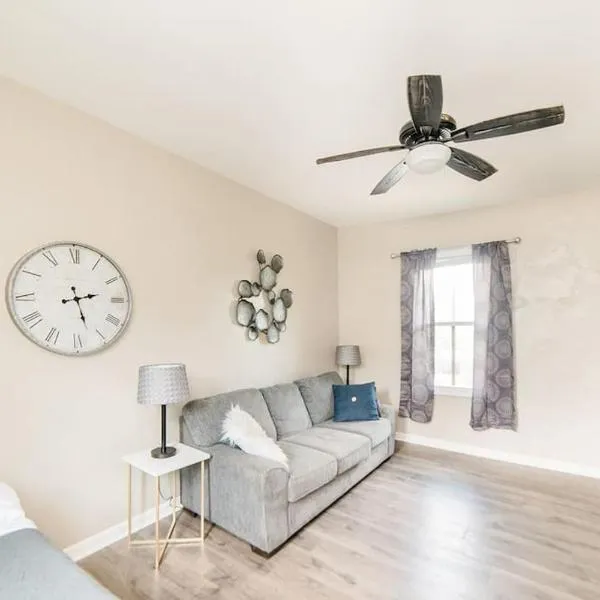 Comfortable and Walkable - Off-Street Parking, hotel di Pittsburgh