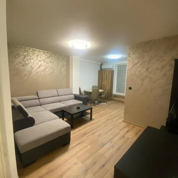 Apartman Harmonija: Inđija şehrinde bir otel