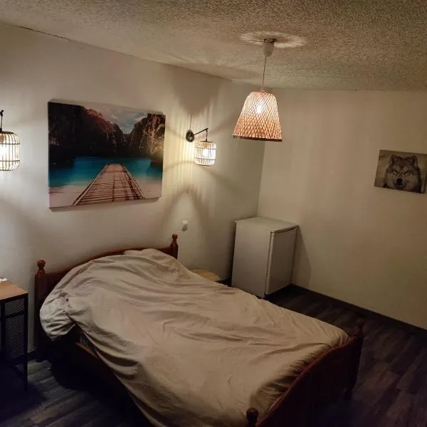 Grande Chambre Cosy avec Salle de Bain Privative, hotel di Élincourt-Sainte-Marguerite