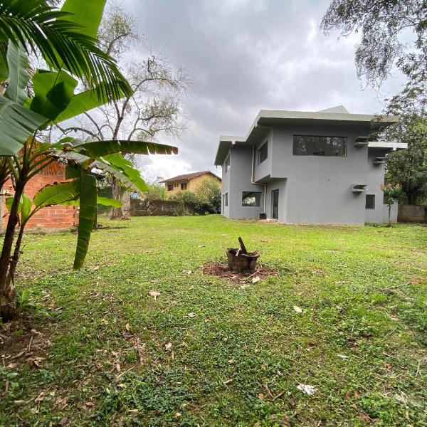 Casa com quintal grande - Foto 4