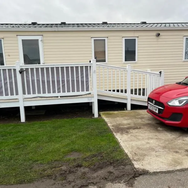 CW27 St Osyth Holiday Park with disability Ramp, viešbutis mieste Saint Osyth