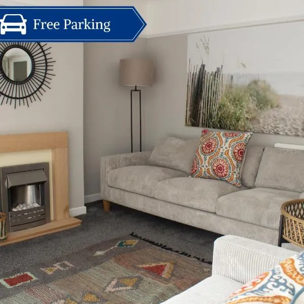 Cosy 3Bed Bungalow in West Kirby, Free Parking, hotel in Frankby