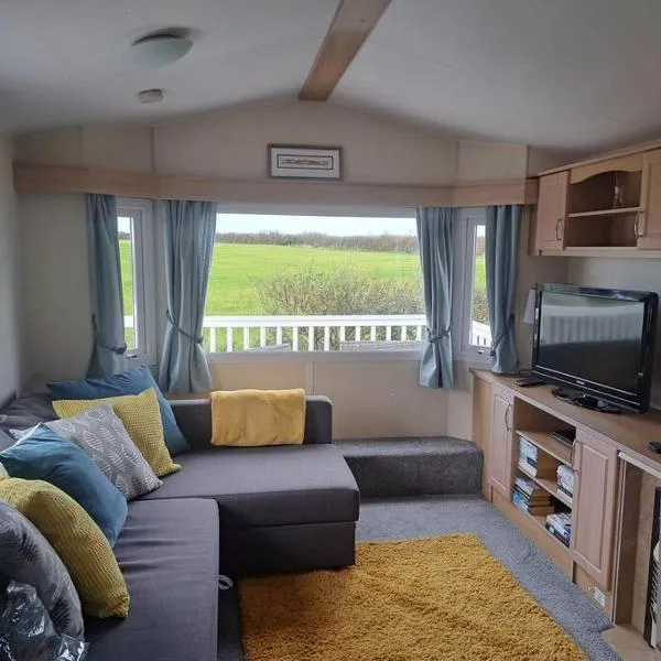 Cosy home with stunning views, hotel in Holsworthy
