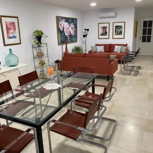 APARTAMENTO SAN JOSE, hotel v destinaci Palma del Río