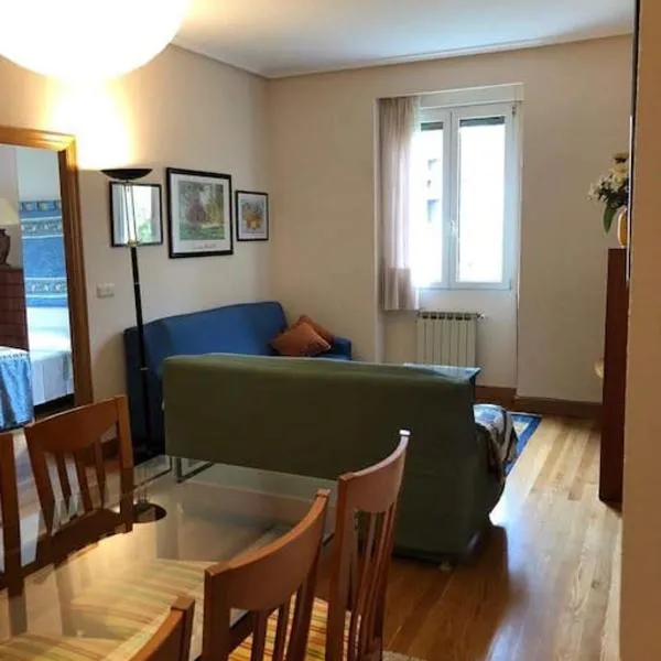 Apartamento en Playa de Ondarreta, hotel in San Sebastián