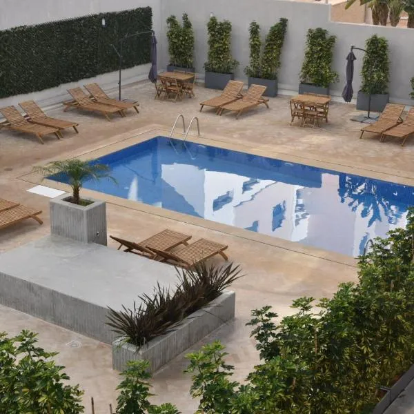 Lovely Apartment With Pool & Gym, ξενοδοχείο σε Kenitra