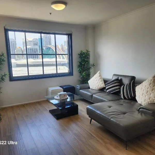 Beautiful apartment in Pyrmont, hotel en Sídney