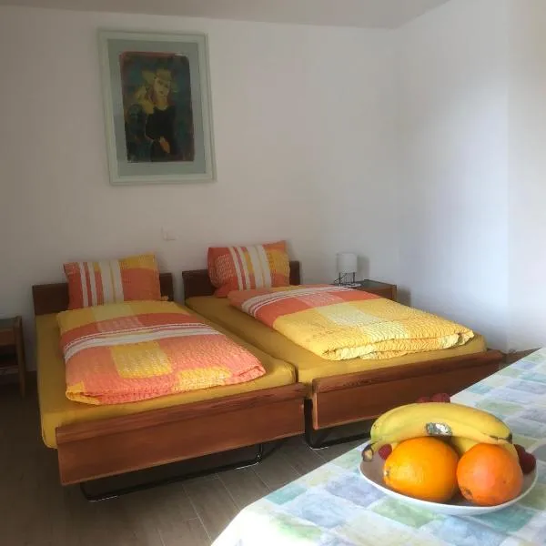 B&B Alpina, hotel v destinaci Le Prese