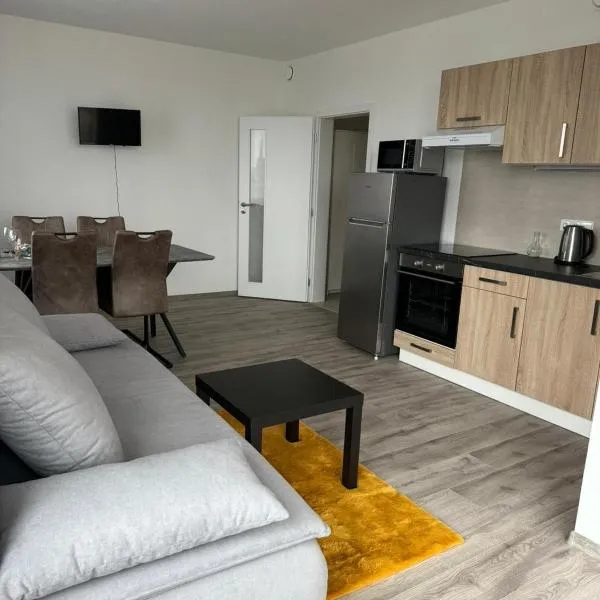 Sky Apartments 506, hotel v Plzni