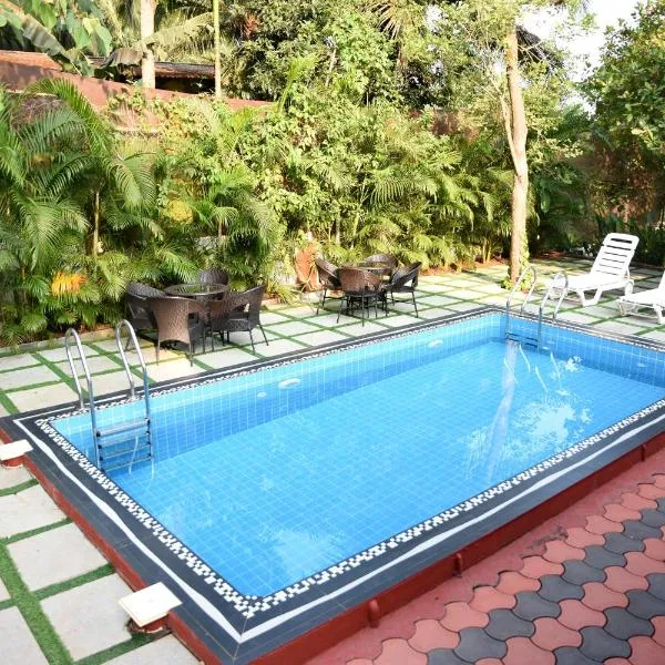 4BHK Private Pool villa in North Goa and Kayaking nearby!!, hótel í Moira