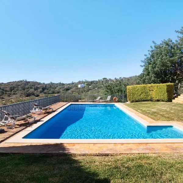 Casa no Campo com vista mar, hotel v destinaci Loulé