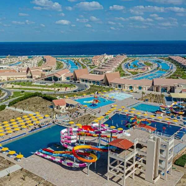 Pickalbatros Sea World Resort - Marsa Alam- "Aqua Park" – hotel w mieście Al-Kusajr