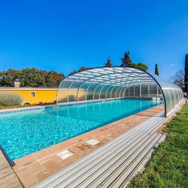 Poggio Imperiale Marche - Apartments & Glamping & Bubble Rooms, hotel v destinaci Civitanova Marche