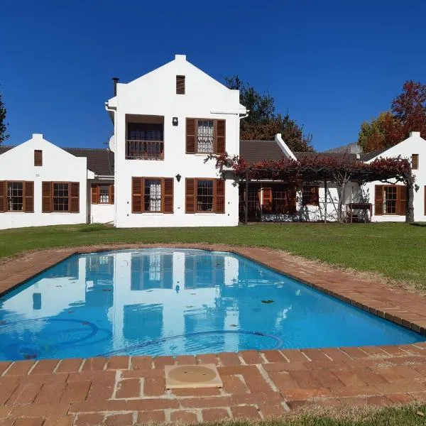 Rhodene Farm Cottages, hotel en Prince Alfred Hamlet