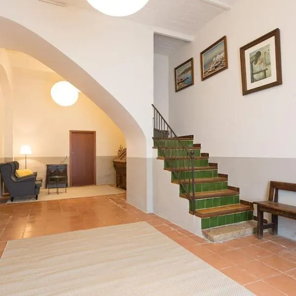 Can Talena Turisme, hotel Pont de Molínsban