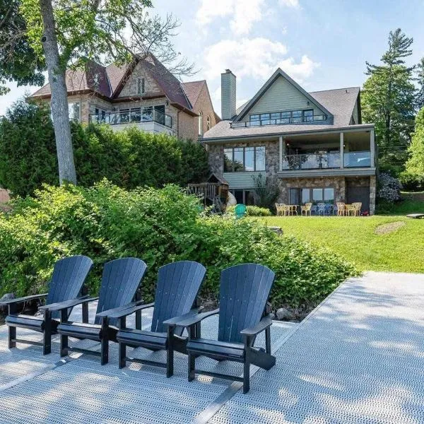 Family Lakeside Oasis, hotel v destinaci Innisfil