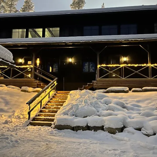 Porthos Ski Lodge, hotel en Vuostimo