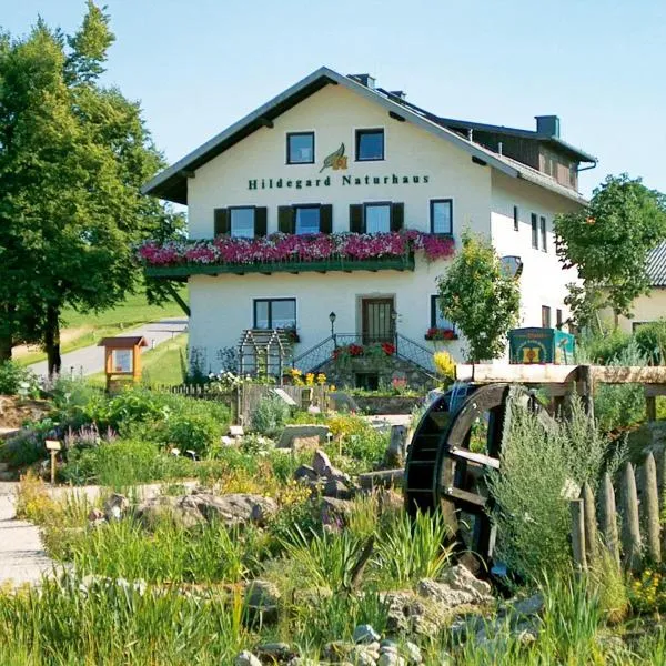 Hildegard Naturhaus, hotell i Mattsee