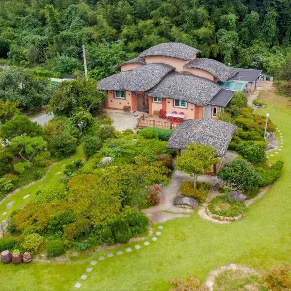 Songjukheon Pension, hotel v destinaci Damyang