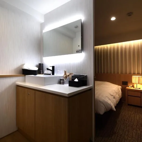 Hotel Platanus Shin Yokohama, hotel in Yokohama