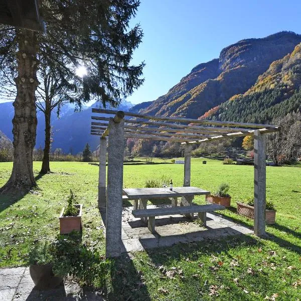 Casa Mima Chalets, hotel in Gerra Verzasca