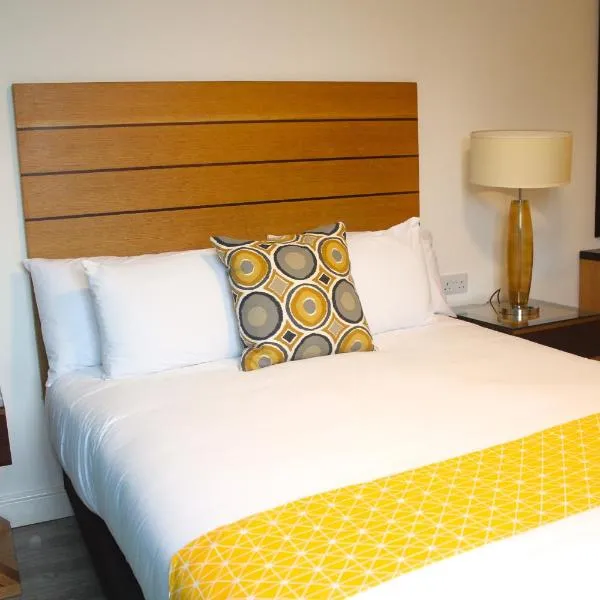 Maze apartments and rooms Free parking, hotel in Hull