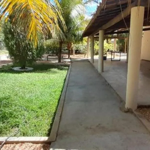 Chalé Brisas do rio espaço privativo ideal para casal ou família – hotel w mieście Petrolina