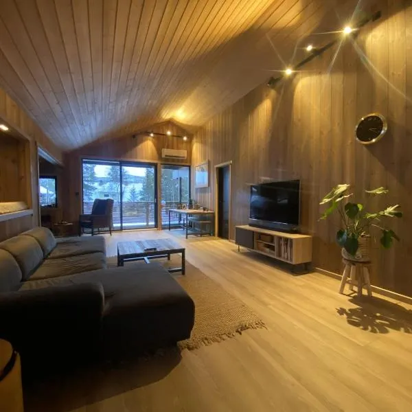 Newly renovated apartment with a central location, hotel in Geilo