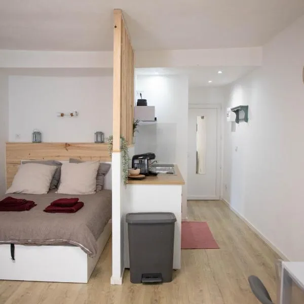 Le Chat Orange, hotel v destinaci Aubagne