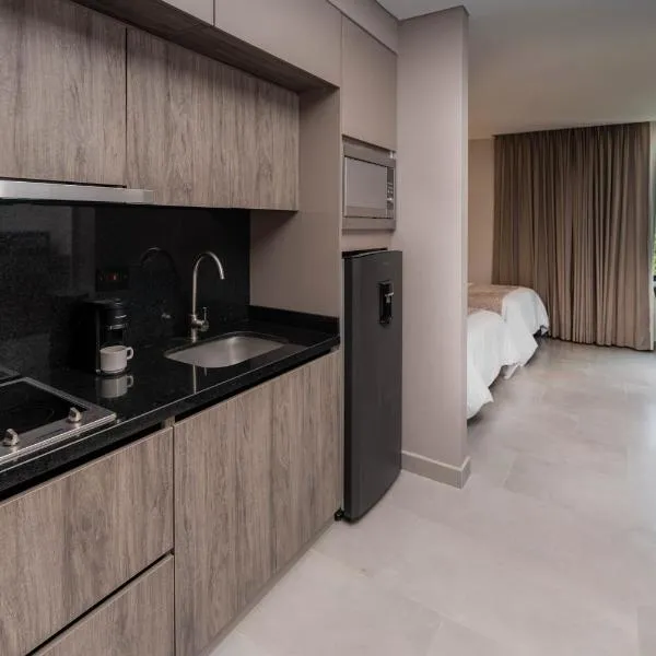 Amari Living Suites, hotel v mestu Barranquilla