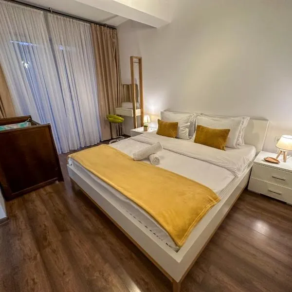 Holiday Apartment, hotel a Ghimbav