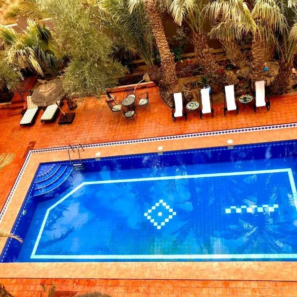 Riad le Petit Jardin, מלון בזאגורה