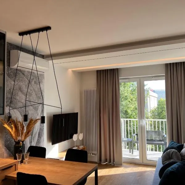 Family & Business Elegant Apartments ul Lotnicza Centrum Galeria Korona - 1 Bedroom, Terrace, Air Conditioning, Garage - NEW!, Hotel in Kielce