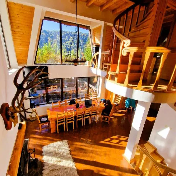 Acasa La Munte, Hotel in Azuga