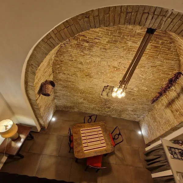 Mary wine house, hotel v destinaci Pisticci