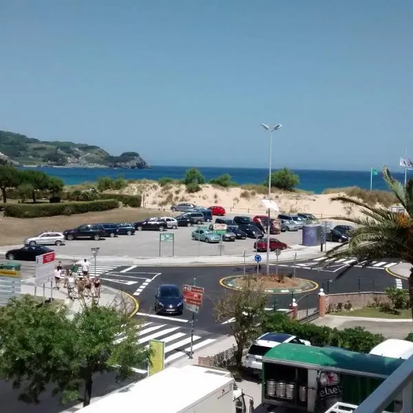 Pensión Dorada – hotel w mieście Noja