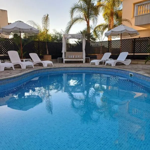 King's Holiday Apartments, hotel en Pafos