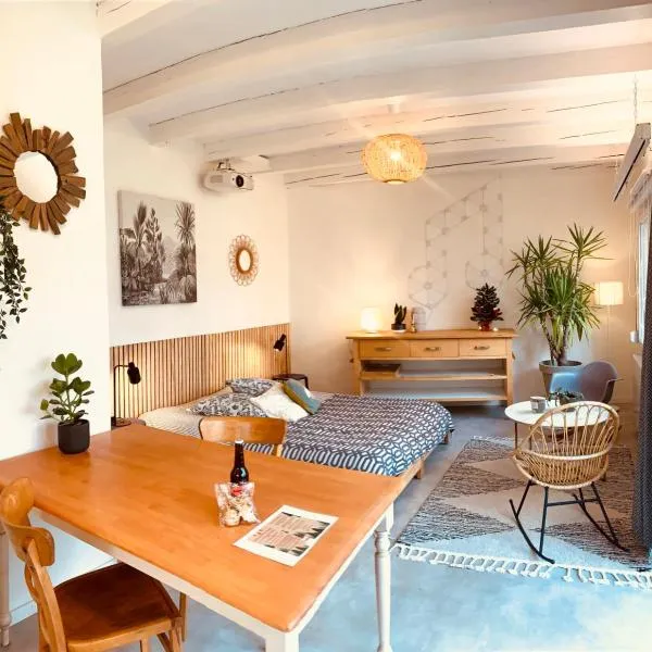 Gîte Mozart - Rez de jardin, Hotel in Colmar