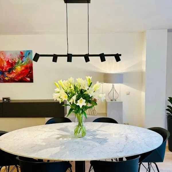 Urbanstay Suites Grand Place Luxury Apartment, hotel in Brussels