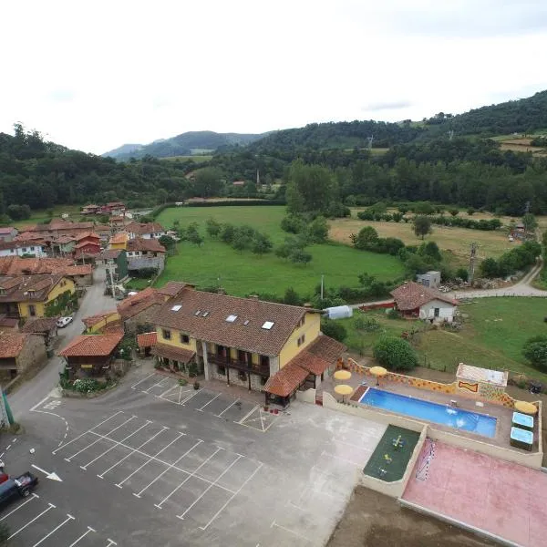 Hotel Intriago I & II, хотел в Intriago