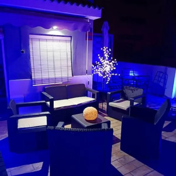 casa familiar, hotel v destinaci San Fernando