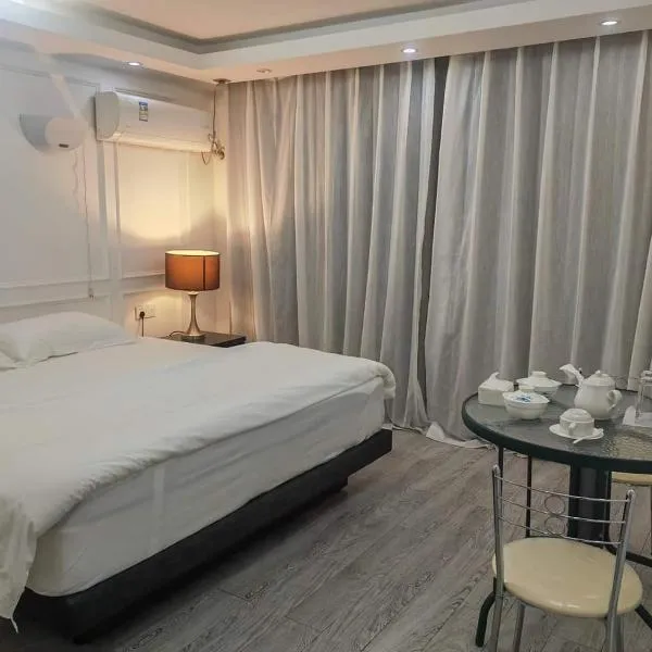 LATA HOTEL, hotel v destinaci Hofoa