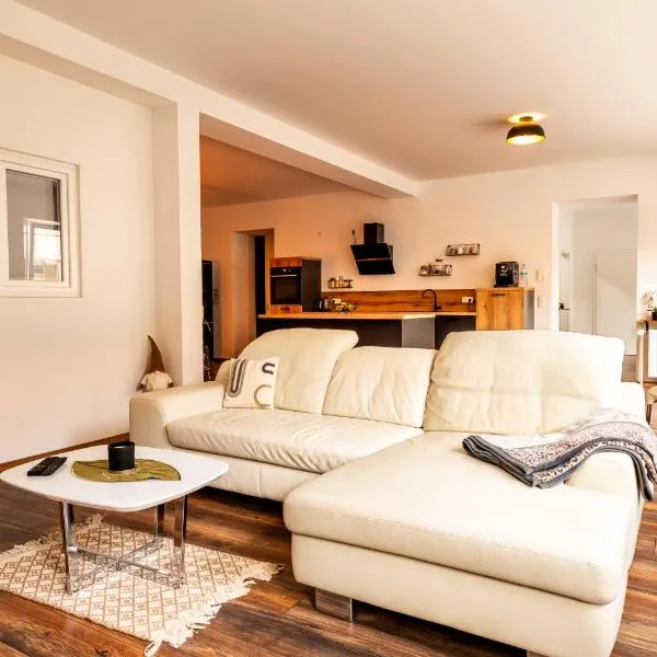 Großzügiges Apartment im Loft-Stil, hotel v destinaci Bad Berneck im Fichtelgebirge