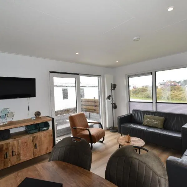 Chalet Helmgras J4, hotel v destinaci Buren