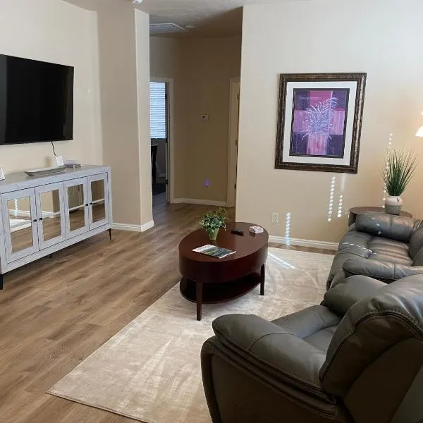 Luxurious Condo at the Springs by Cool Properties, hotel di Mesquite