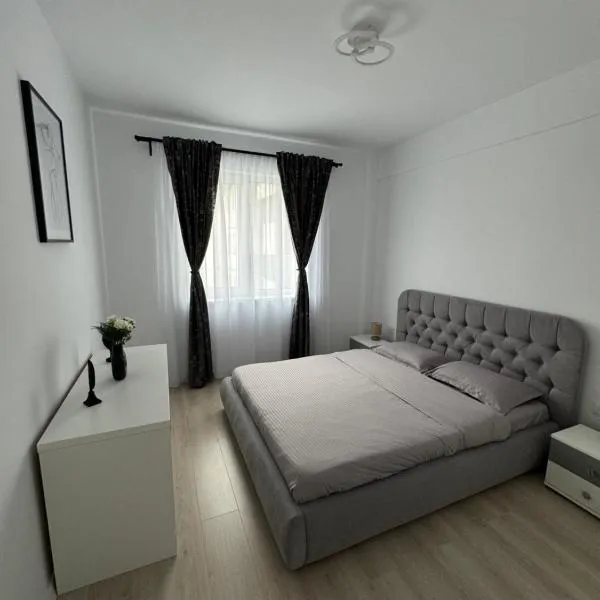 NEW Charming Apartment, hotel a Giroc