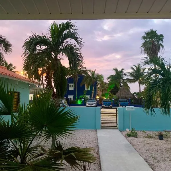 Playa Feliz Apartments Bonaire: Kralendijk şehrinde bir otel